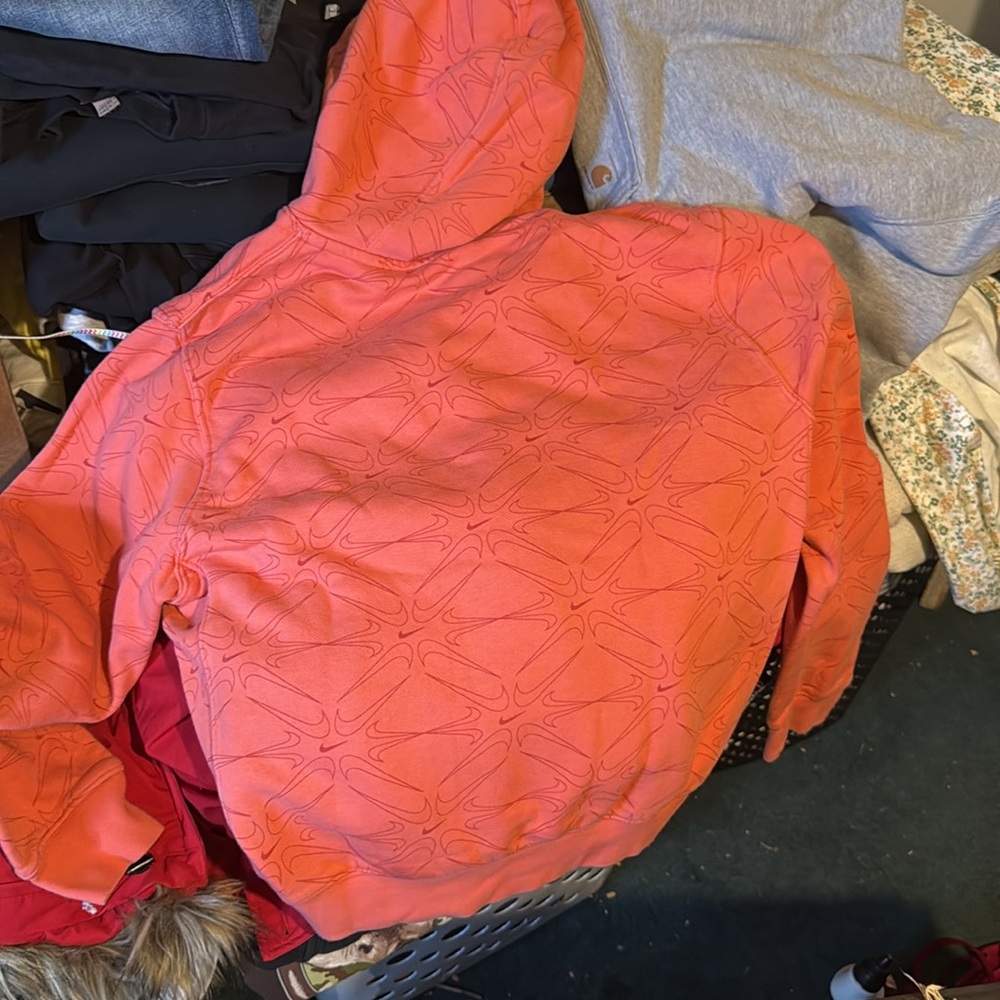 Nike sweatshirts - Picture 3 of 3